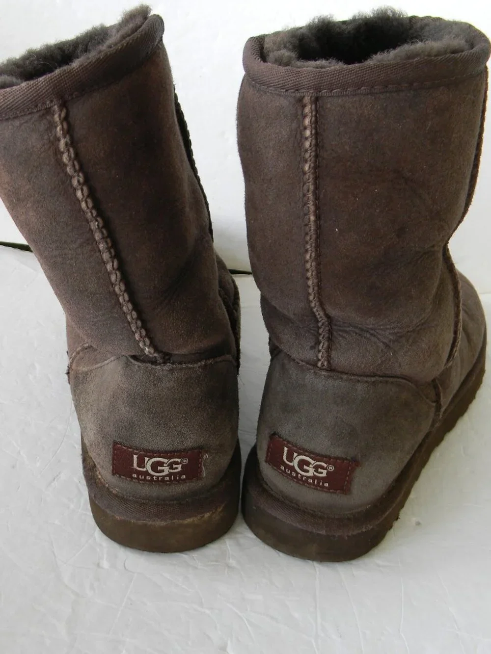 UGG Classic Short Boots DARK BROWN Sheepskin Suede Shearling 5825 Women’s Size 7